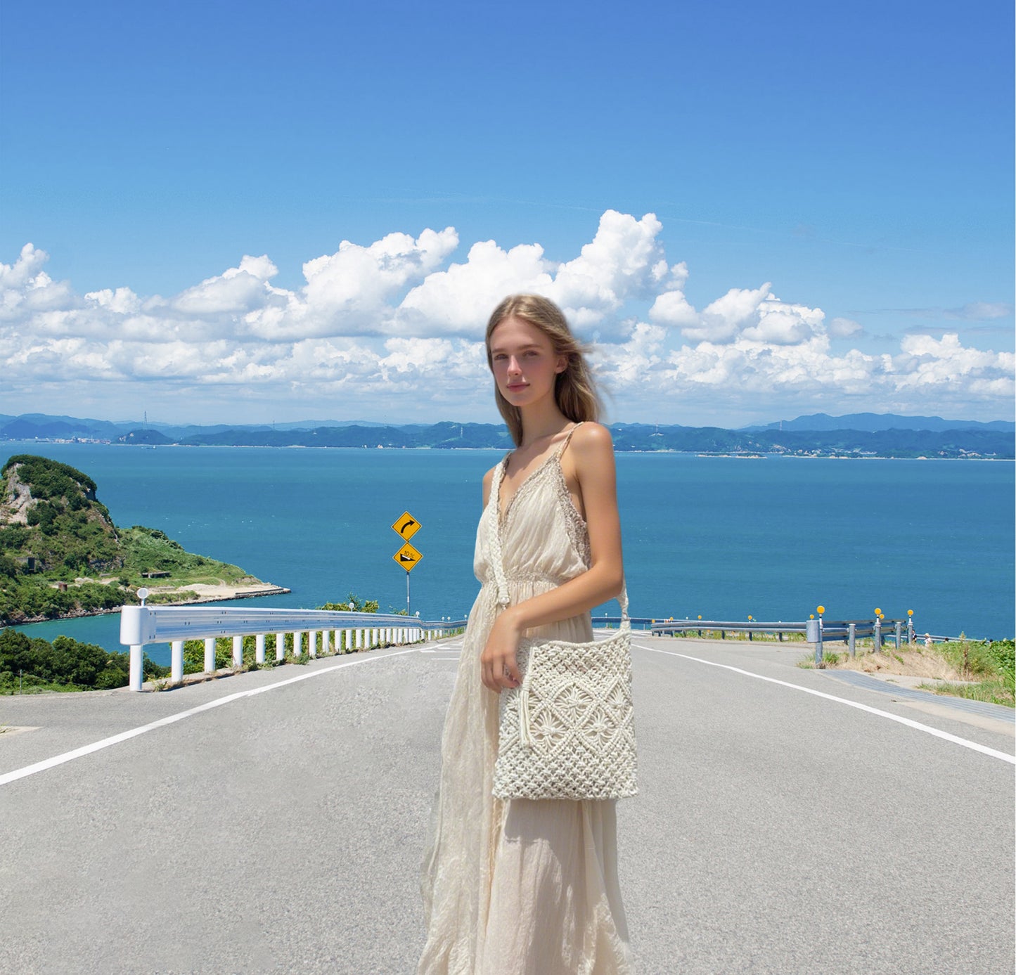 Eiyye Crochet Crossbody Bag – Handmade Boho Purse with Tassel