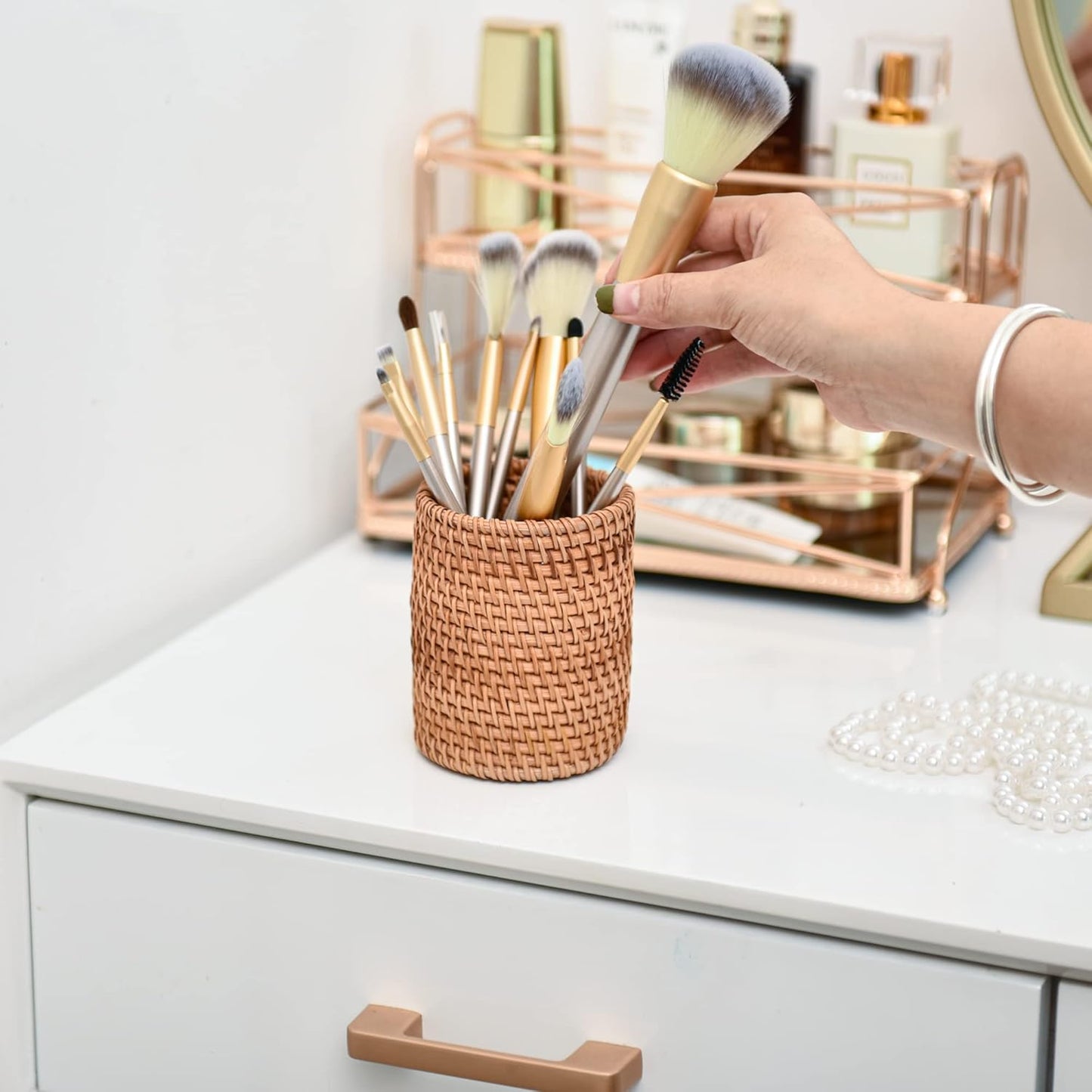 Eiyye Handmade Rattan Pencil Holder – Wicker Makeup Brush Cup for Desk & Vanity (Hand-Woven)