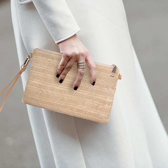 Eiyye Straw Clutch Purse Womens Handbag Boho Summer Beach Purse Wristlet Wallets