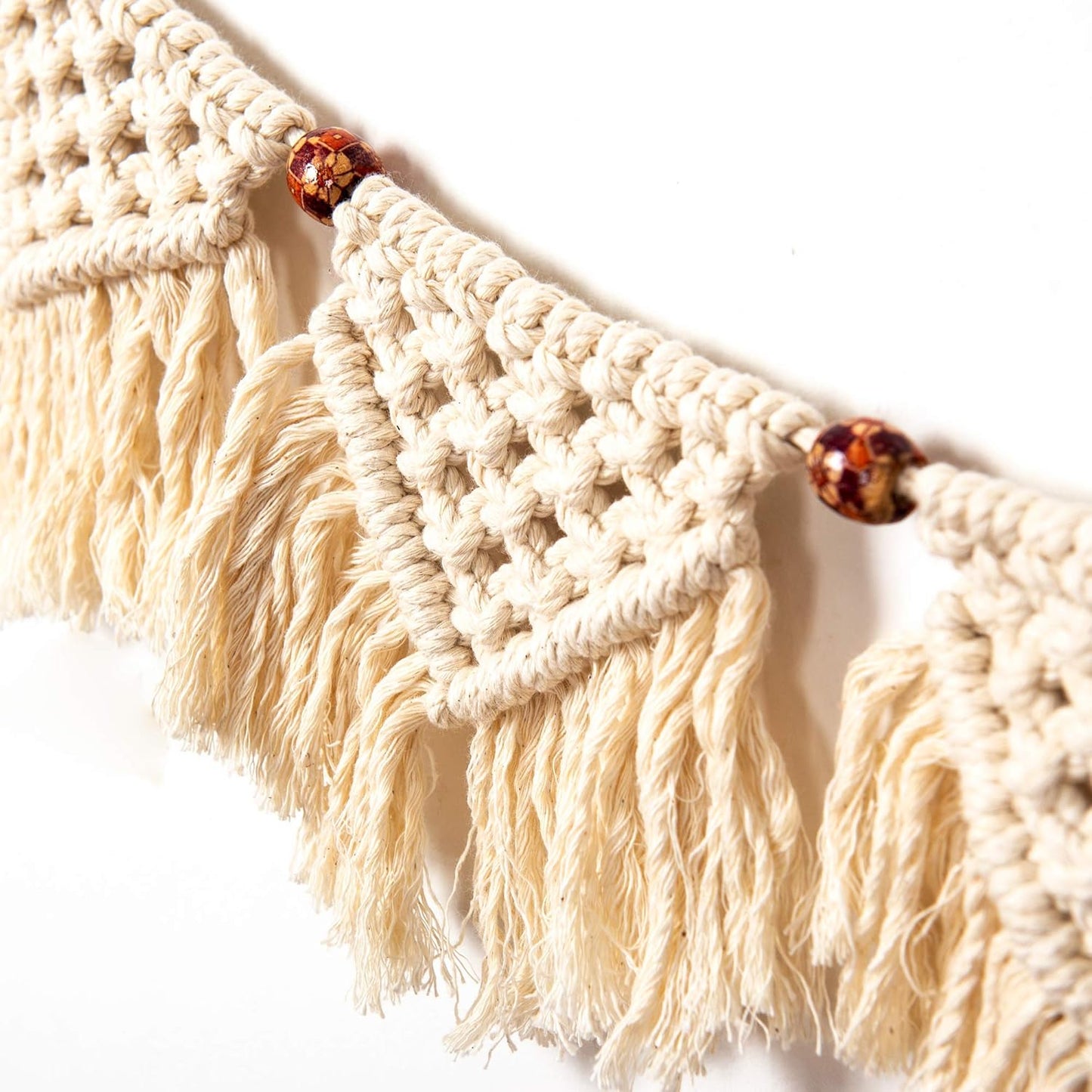 Eiyye Boho Macrame Tassel Garland, 7-Flag Handmade Cotton Wall Hanging (Beige)
