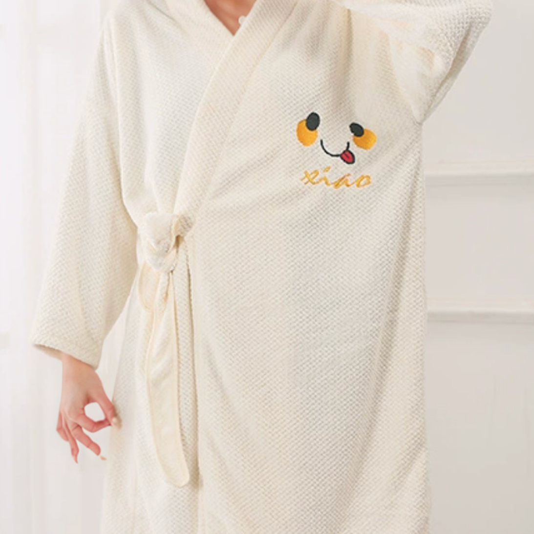 Eiyye Bathrobe – Plush Coral Fleece Wearable Towel & Lounge Robe