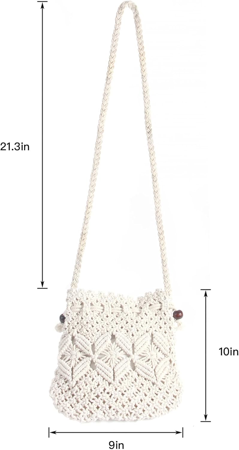 Boho summer outfit with Eiyye crochet crossbody over shoulder