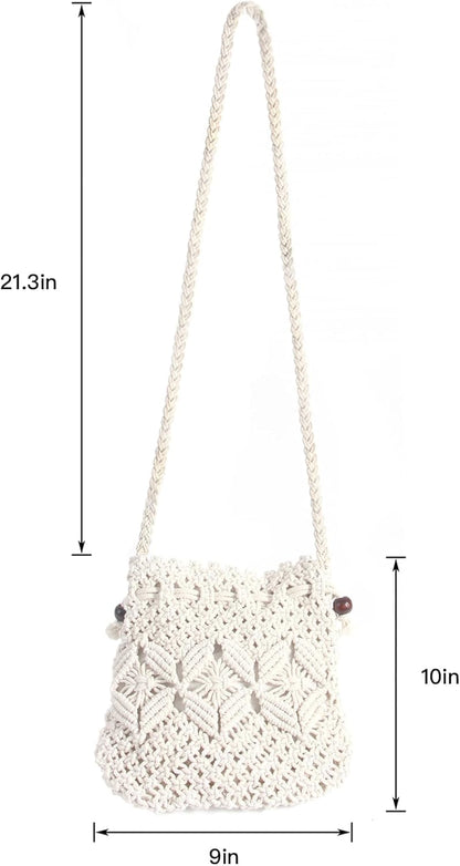 Boho summer outfit with Eiyye crochet crossbody over shoulder
