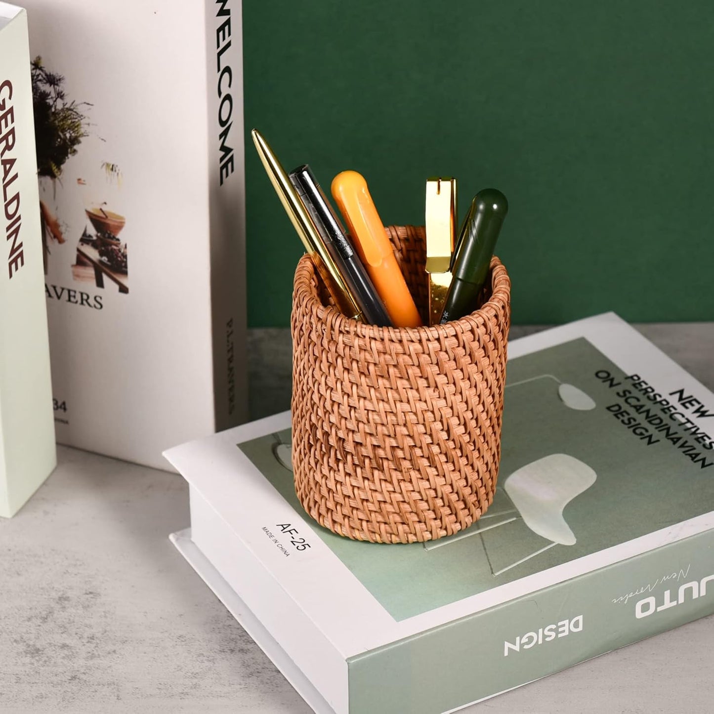 Eiyye Handmade Rattan Pencil Holder – Wicker Makeup Brush Cup for Desk & Vanity (Hand-Woven)