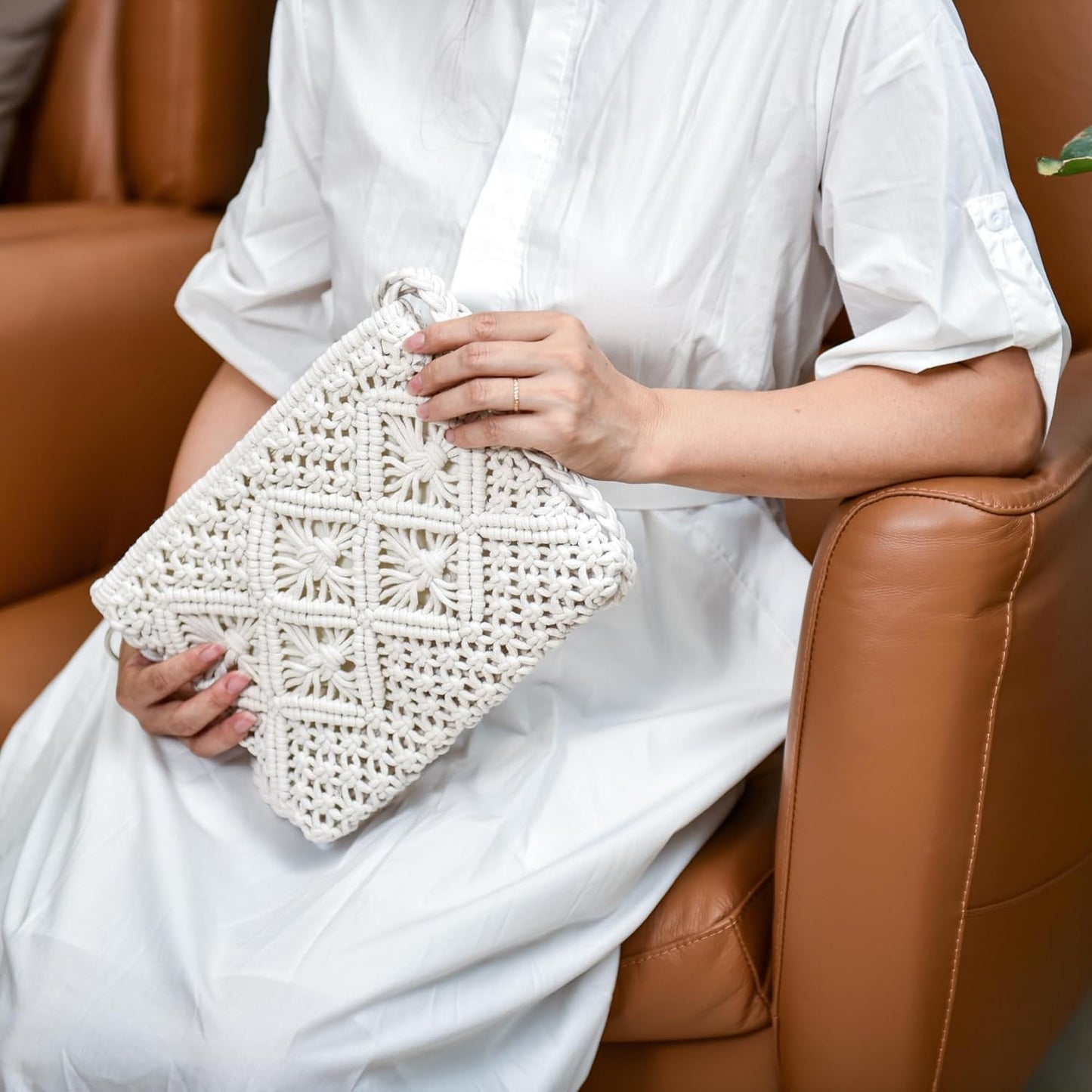 Eiyye Handmade Crochet Crossbody Bag – Cotton Rope Boho Purse with Zipper (10" × 8")