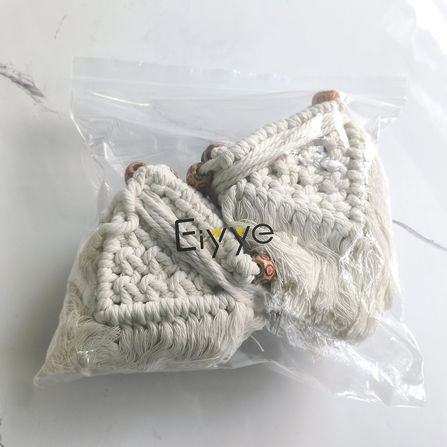 Eiyye Boho Macrame Tassel Garland, 7-Flag Handmade Cotton Wall Hanging (Beige)