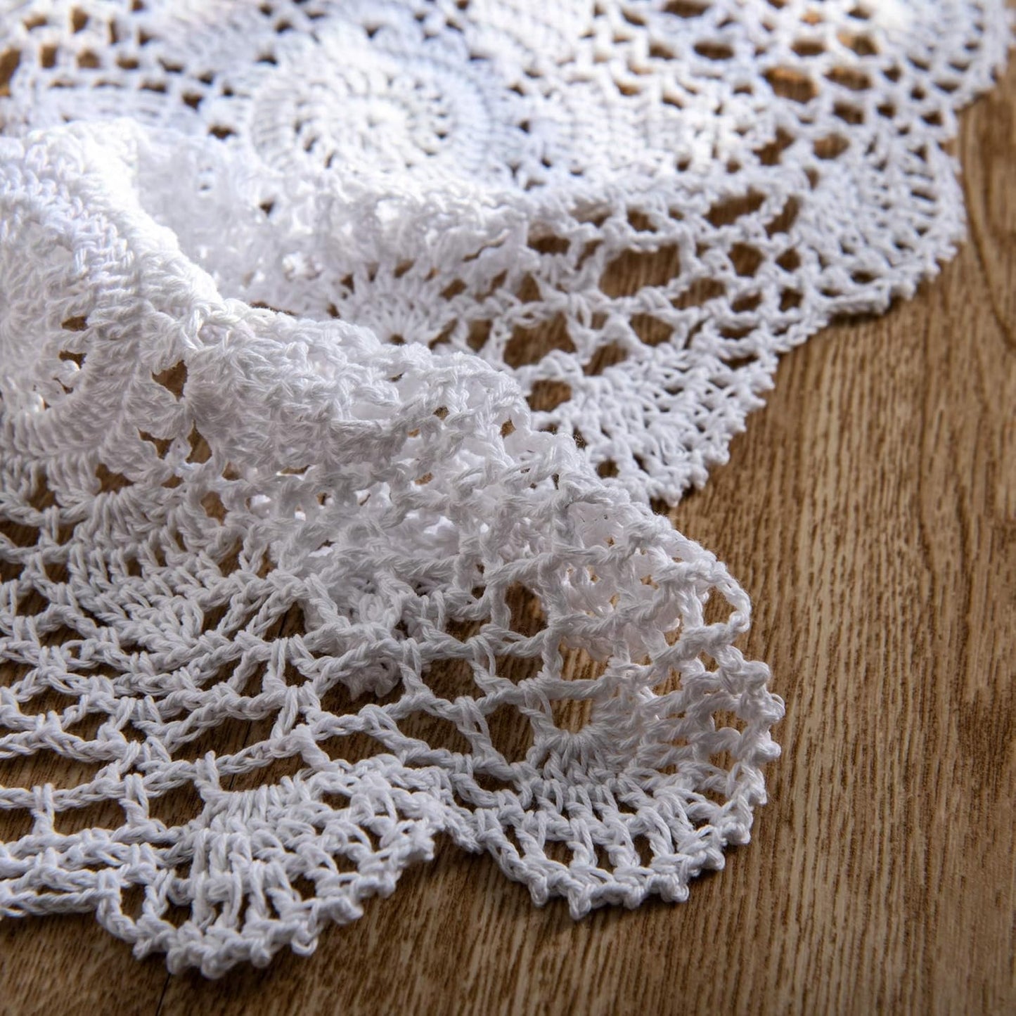 Eiyye 1-Pieces Crochet Placemats Table Doilies Square Handmade Cotton Lace Thread Cloth 14x14 Inch (White)