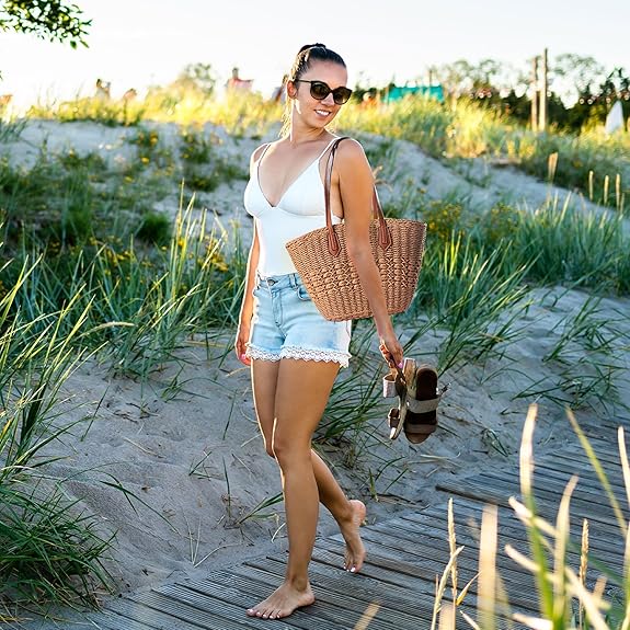 Eiyye Straw Tote Bag for Women Handwoven Summer Purse Hobo Shoulder Bag with Zipper Lightweight Straw Handbag for Beach Vacation Daily Use