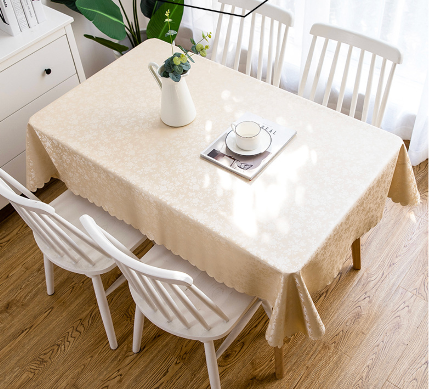 Eiyye PVC Waterproof & Heat-Resistant Tablecloth – Modern Rectangular Table Cover